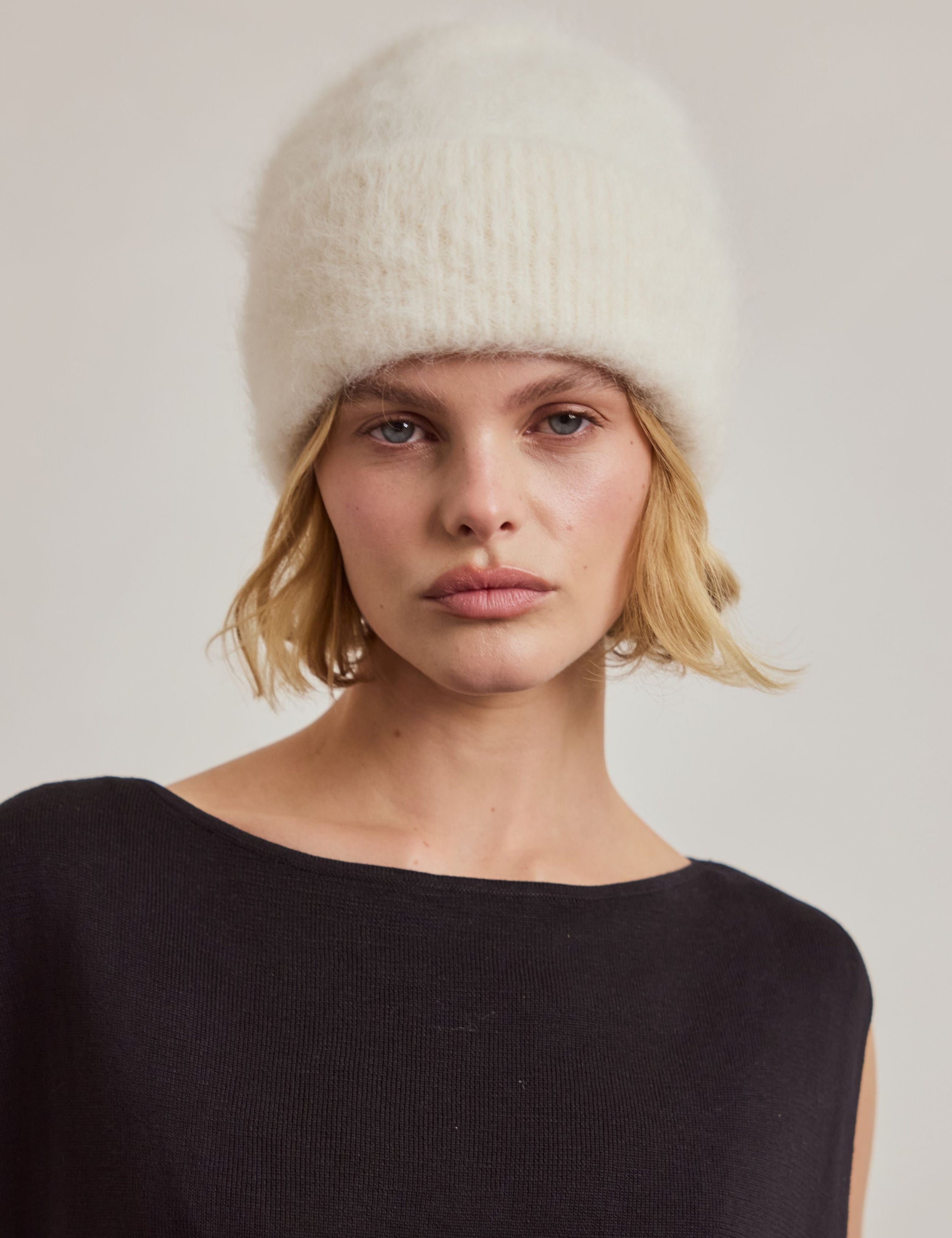 The Alpaca Beanie - White