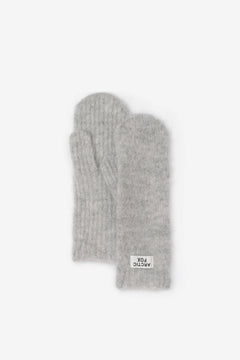 The Alpaca Mittens