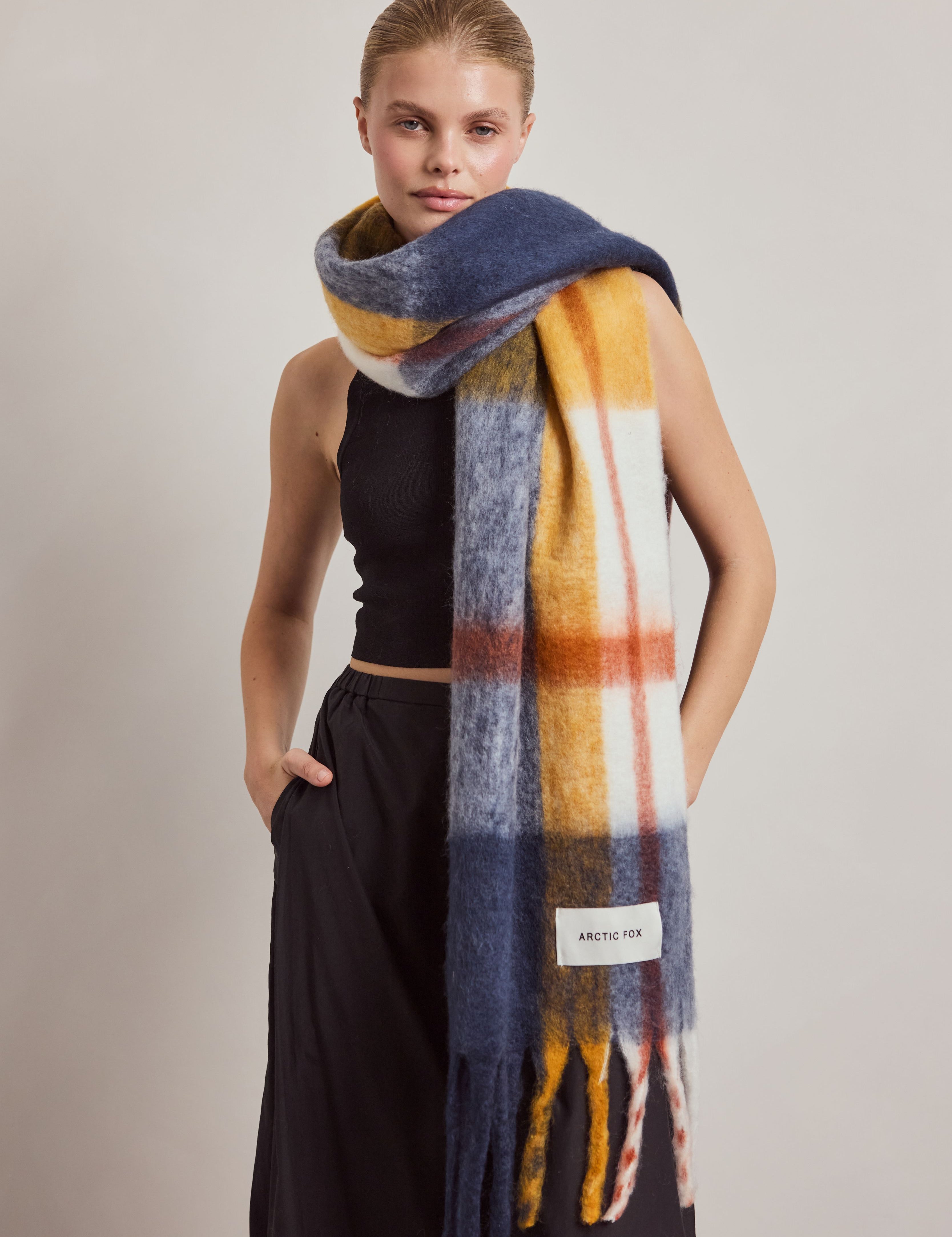 The Stockholm Scarf - Midnight Summer