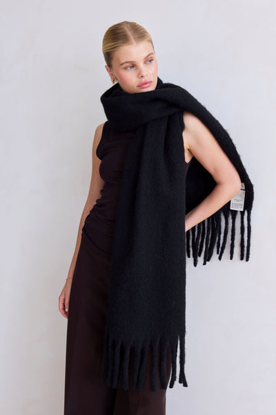 The Reykjavik Wool Scarf - Arctic Fox & Co. - Black
